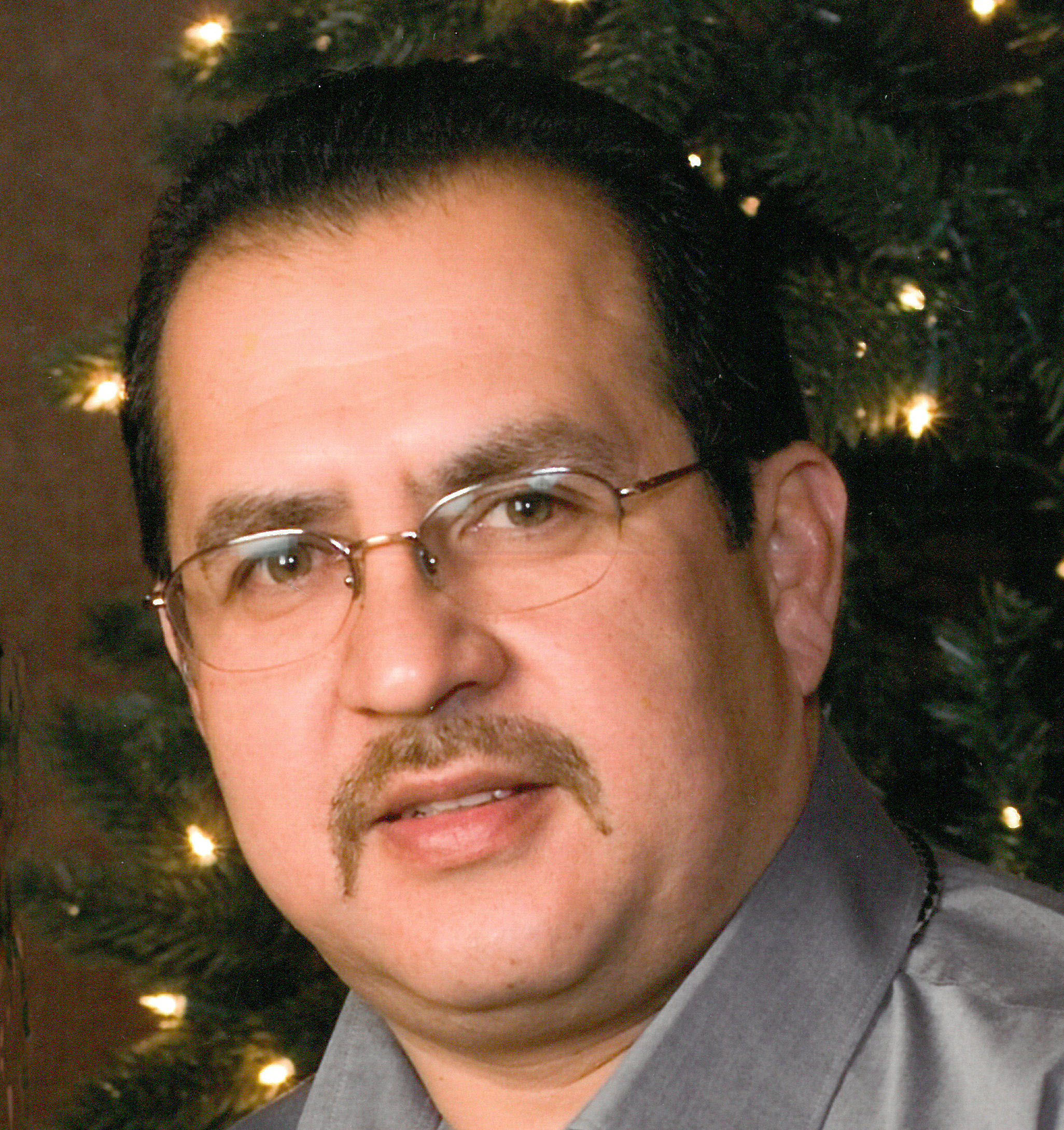 Roberto Gomez Obituaries DraegerLangendorf Funeral Home & Crematory